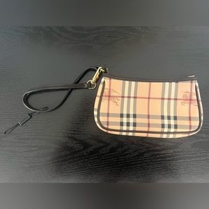 BURBERRY Wristlet Clutch